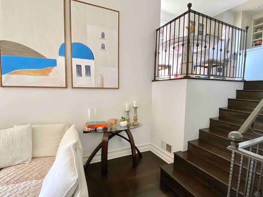 Entire On Sunset Strip Villa *
